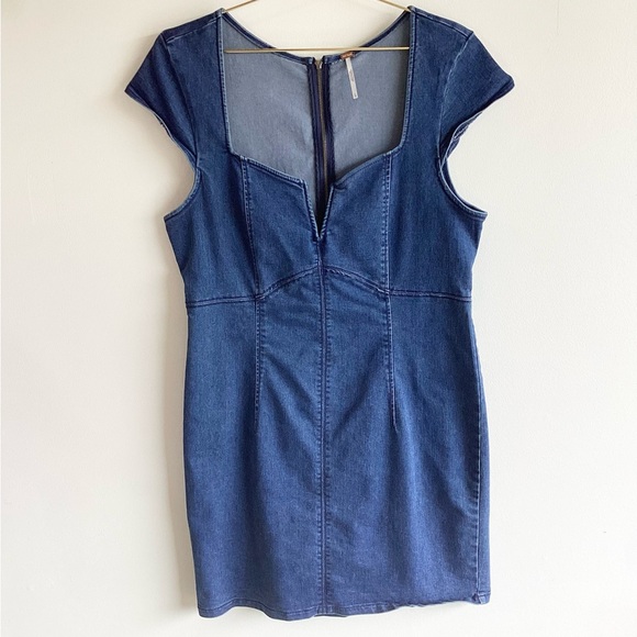 Free People Lia Denim Bodycon Dress Size Large - Picture 1 of 7